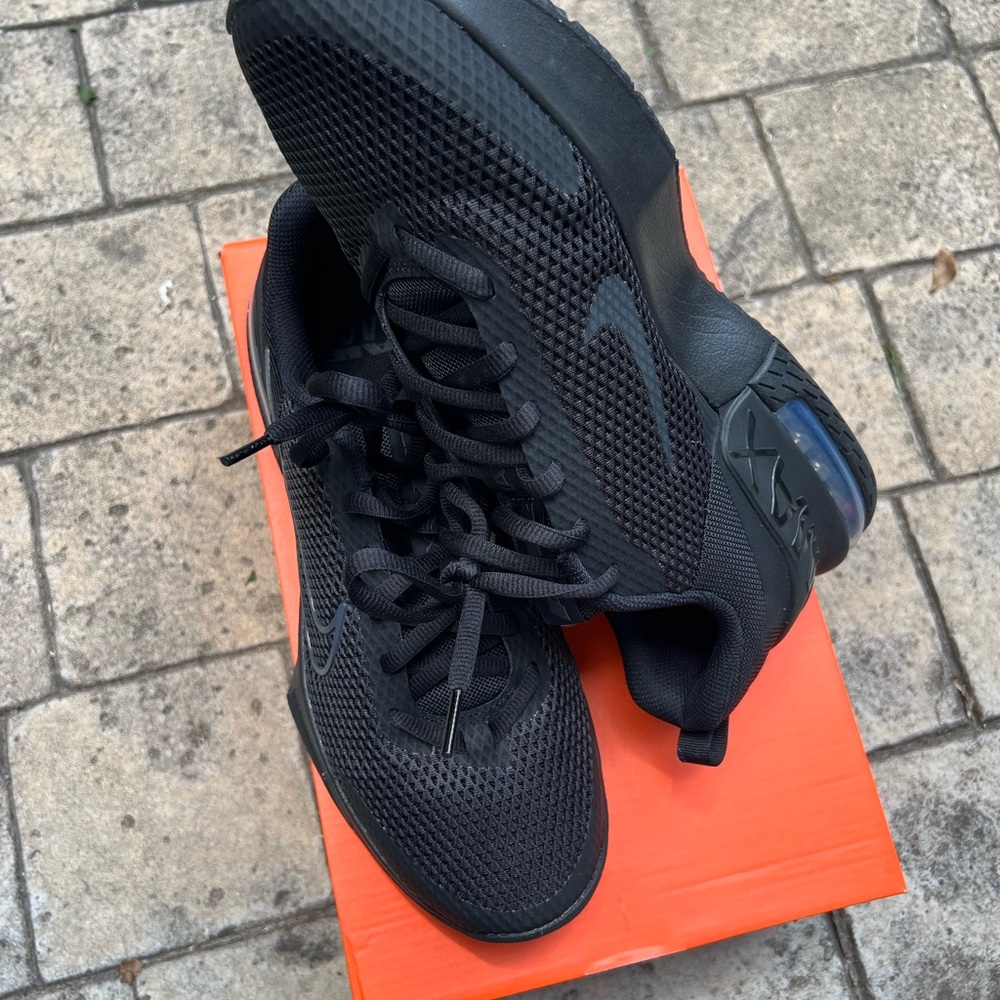 Nike Air Max Men's Black Sneakers - Picture 13 of 15